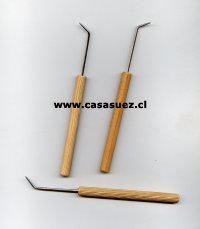 Gancho para Telar. Mango de madera natural. Metal mas largo